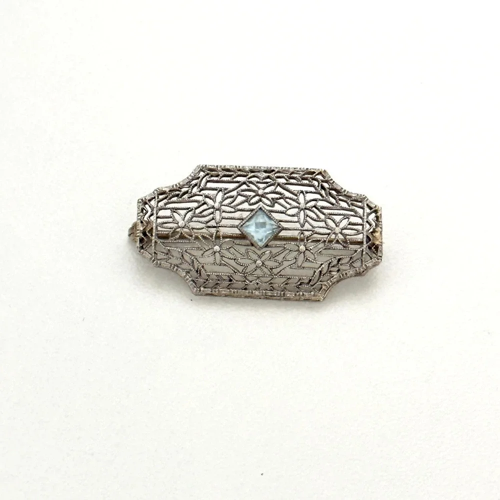 Antique 14K Solid White Gold Aquamarine Intricate Floral Detail Bar Brooch Pin